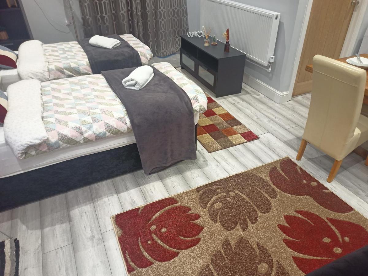 Homey Studio In Newport Perfect For Couples & Travelers Exteriér fotografie