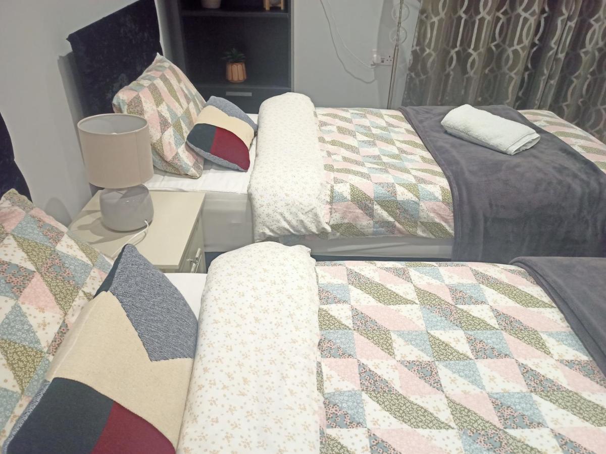 Homey Studio In Newport Perfect For Couples & Travelers Exteriér fotografie